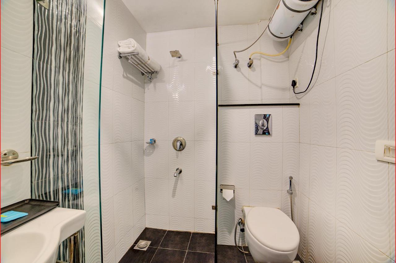 Fabhotel Exotica Greenpark Ню Делхи Екстериор снимка