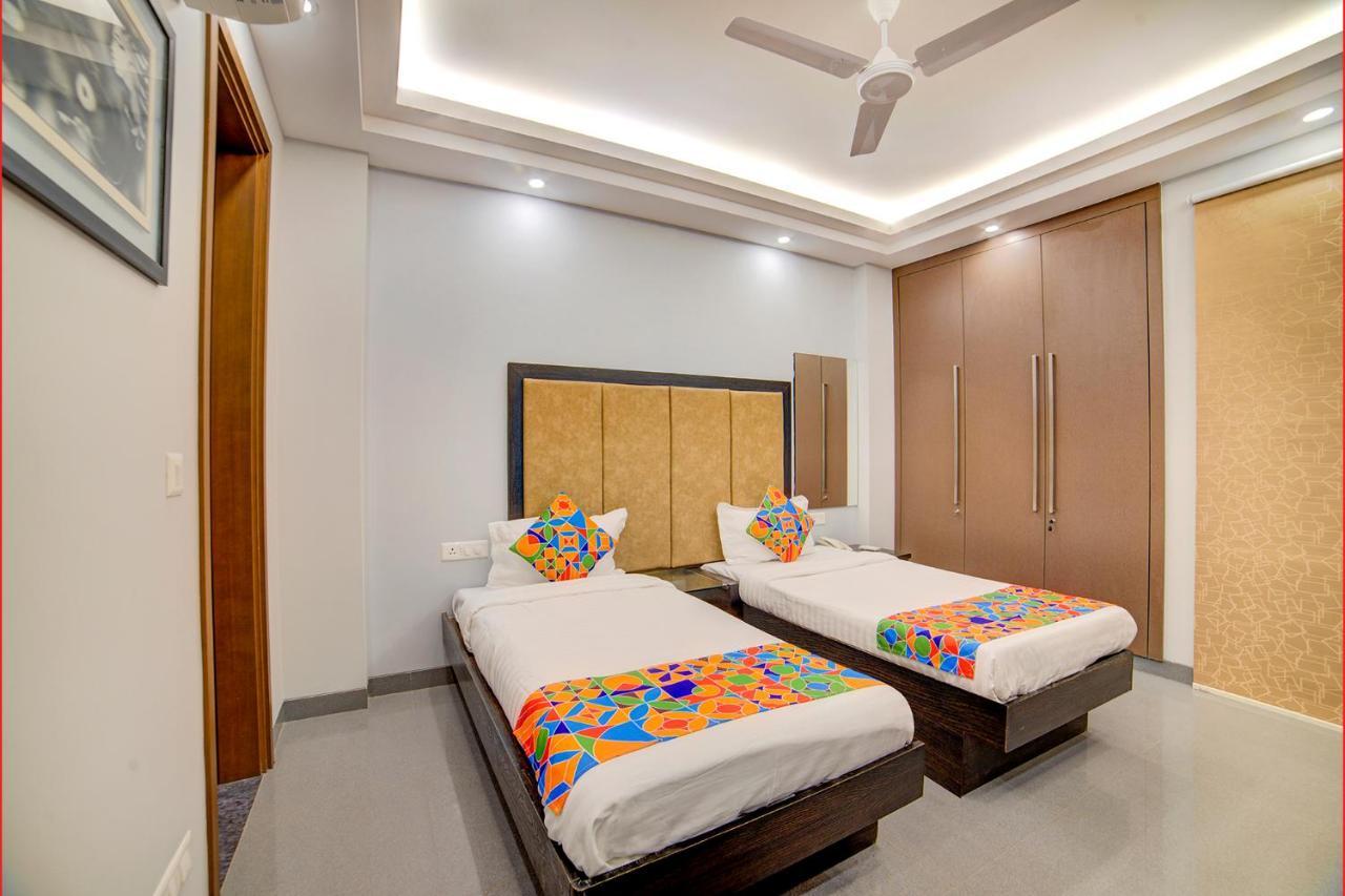 Fabhotel Exotica Greenpark Ню Делхи Екстериор снимка