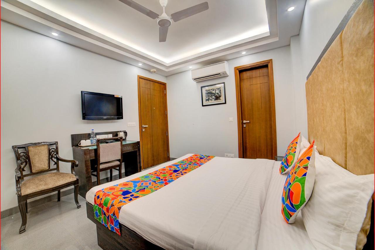 Fabhotel Exotica Greenpark Ню Делхи Екстериор снимка