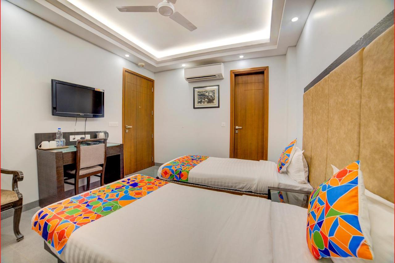 Fabhotel Exotica Greenpark Ню Делхи Екстериор снимка