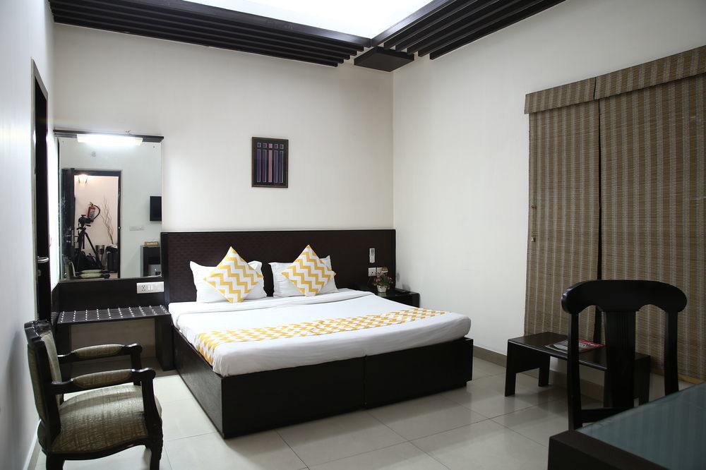 Fabhotel Exotica Greenpark Ню Делхи Екстериор снимка
