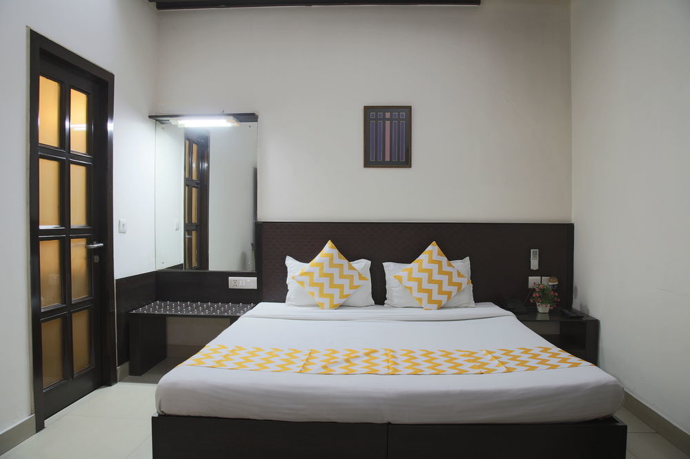 Fabhotel Exotica Greenpark Ню Делхи Екстериор снимка