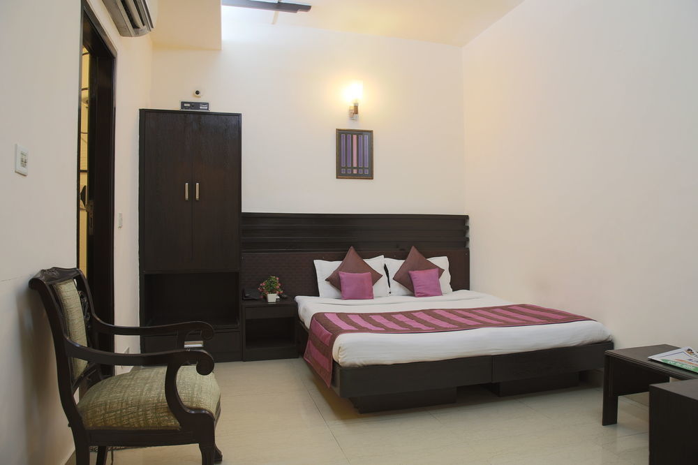 Fabhotel Exotica Greenpark Ню Делхи Екстериор снимка